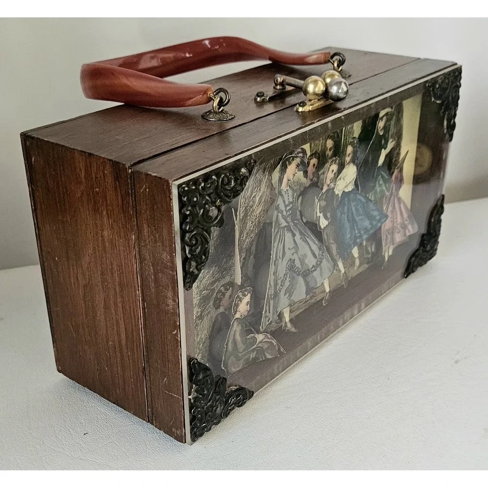 Vintage Wooden 3D  Decoupage Decorative Keepsake Box Purse 1960s/70's